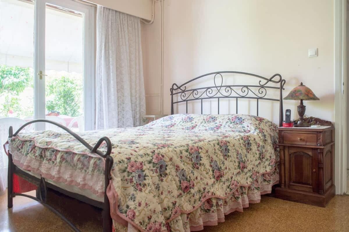 אתונה Family Apt With Garden Next To The Sea מראה חיצוני תמונה