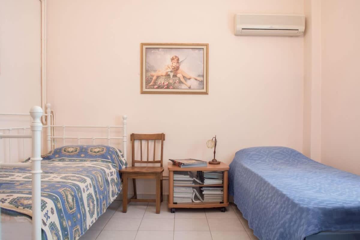 אתונה Family Apt With Garden Next To The Sea מראה חיצוני תמונה