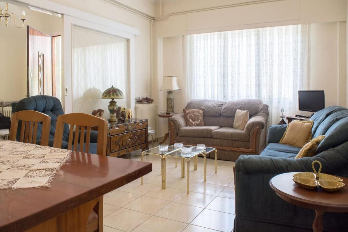 אתונה Family Apt With Garden Next To The Sea מראה חיצוני תמונה