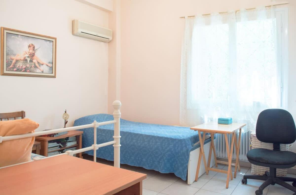 אתונה Family Apt With Garden Next To The Sea מראה חיצוני תמונה